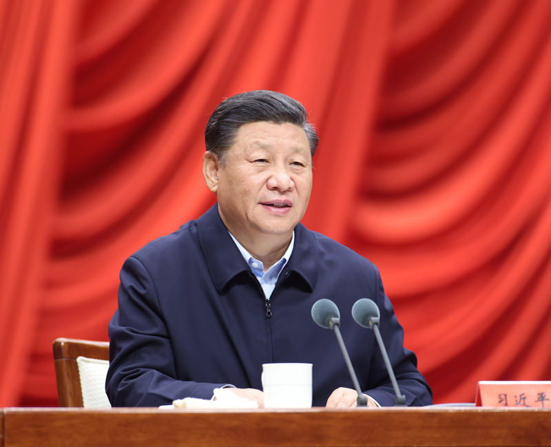10月10日，2020年秋季學期中央黨校（國家行政學院）中青年干部培訓班在中央黨校開班。中共中央總書記、國家主席、中央軍委主席習近平在開班式上發表重要講話。新華社記者 鞠鵬 攝