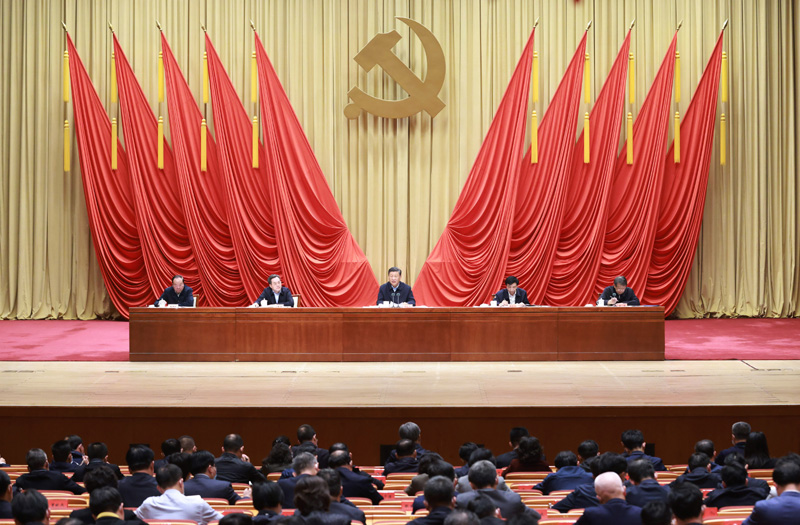 10月10日，2020年秋季學期中央黨校（國家行政學院）中青年干部培訓班在中央黨校開班。中共中央總書記、國家主席、中央軍委主席習近平在開班式上發表重要講話。新華社記者 丁林 攝